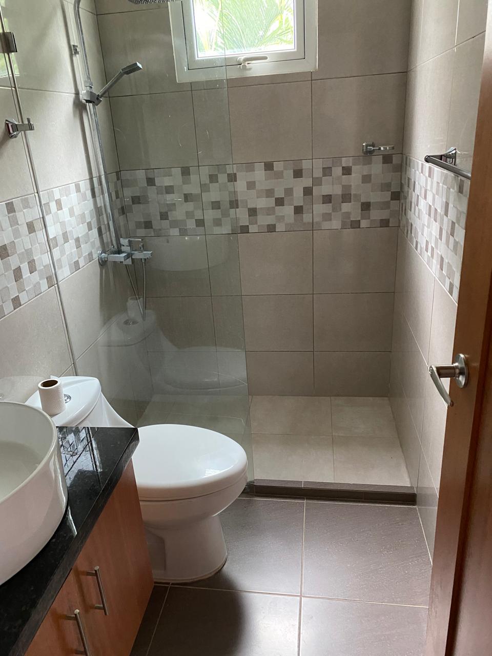 apartamentos - Apartamento en Venta 3er nivel, Reparto Universita 5
