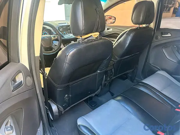 jeepetas y camionetas - Ford Escape 2106 NITIDA 475 mil 9