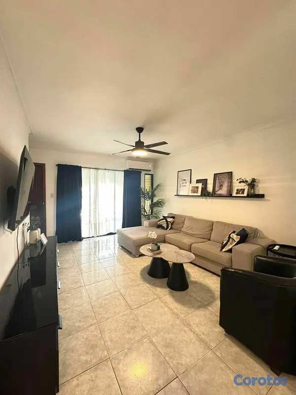 apartamentos - Apartamento en Venta en Evaristo Morales a pasos d 1
