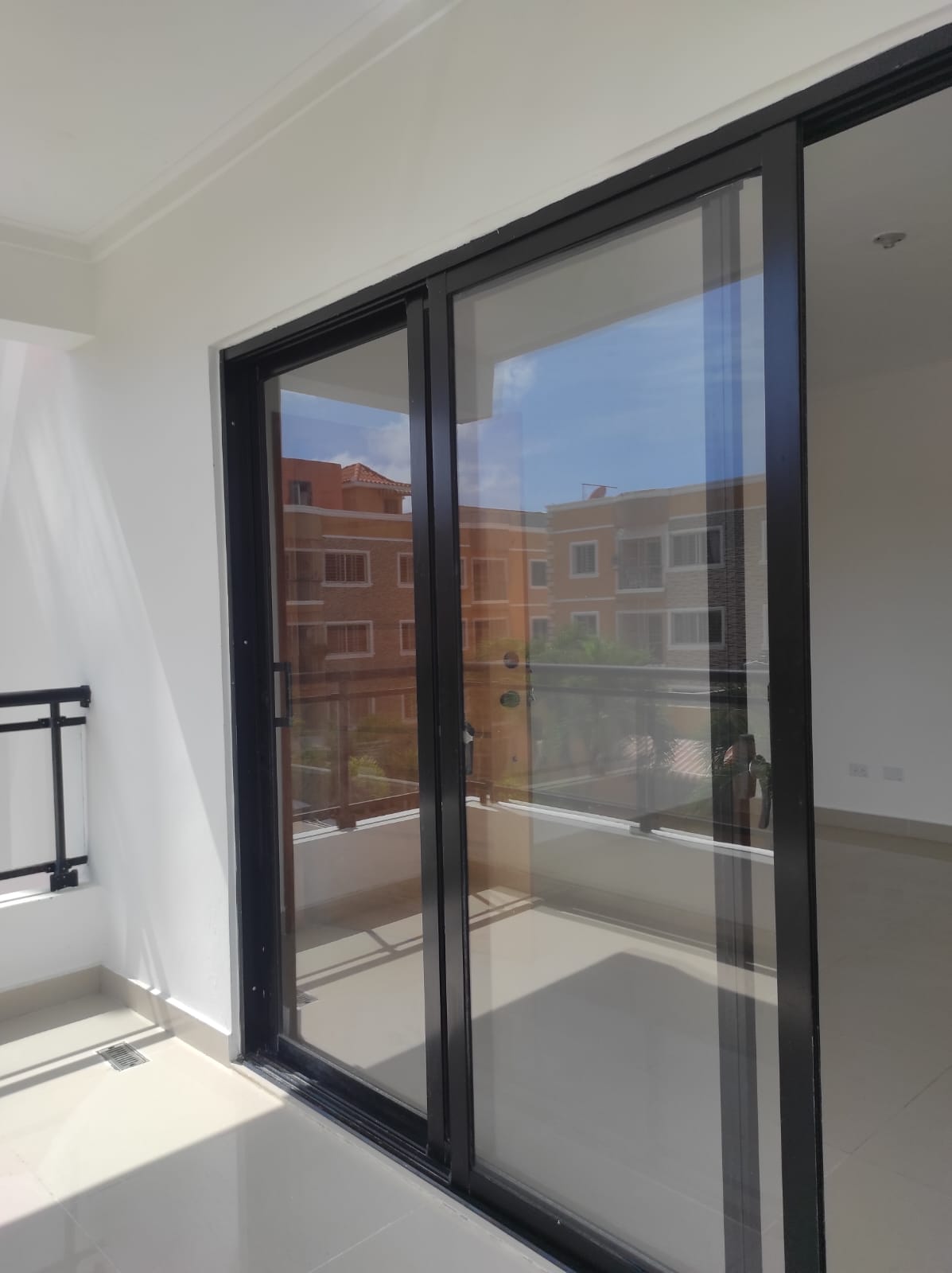 apartamentos - APTO EN EL ENSANCHE ISABELITA DE 3H, 2B, 156M.  5