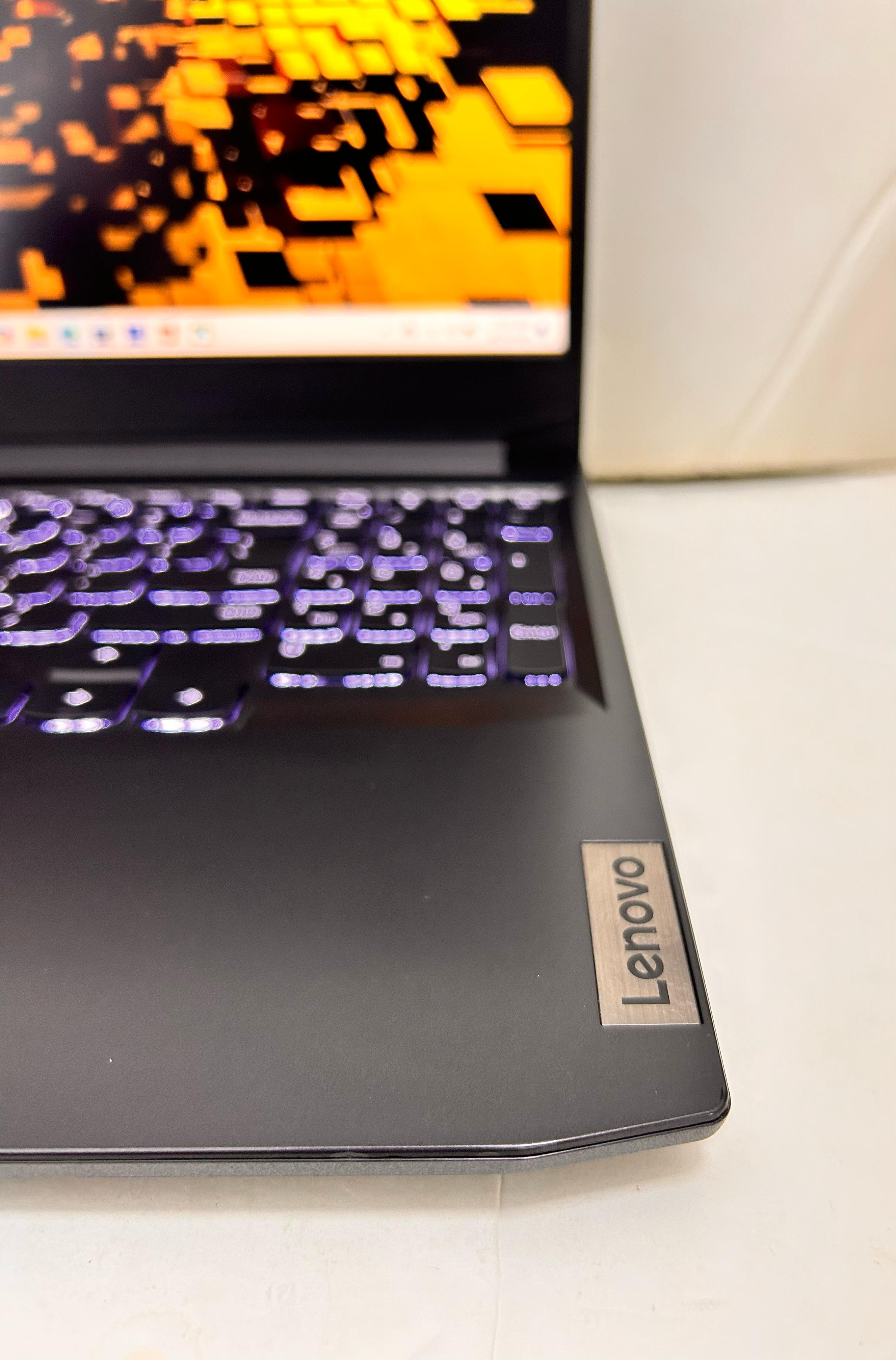 computadoras y laptops - Laptop Lenovo IdeaPad GAMING 3, 120Hz, 32GB RAM, R 5