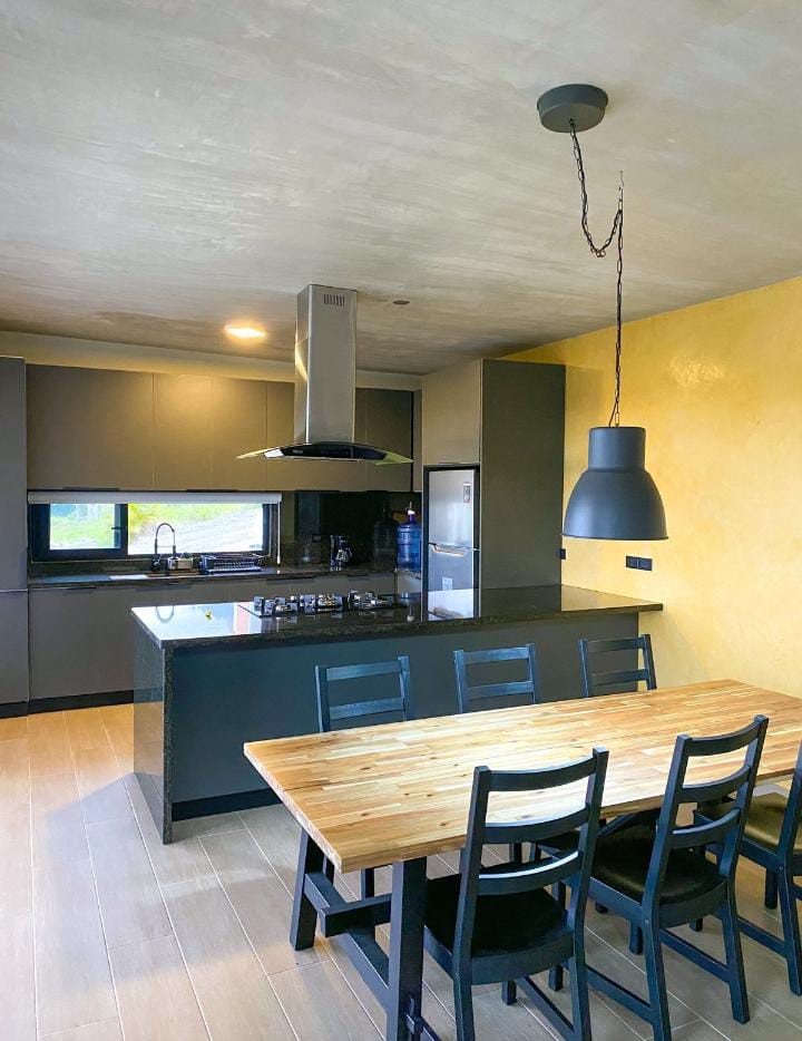 casas vacacionales y villas - Casa Estilo Minimalista Industrial en Jarabacoa 1
