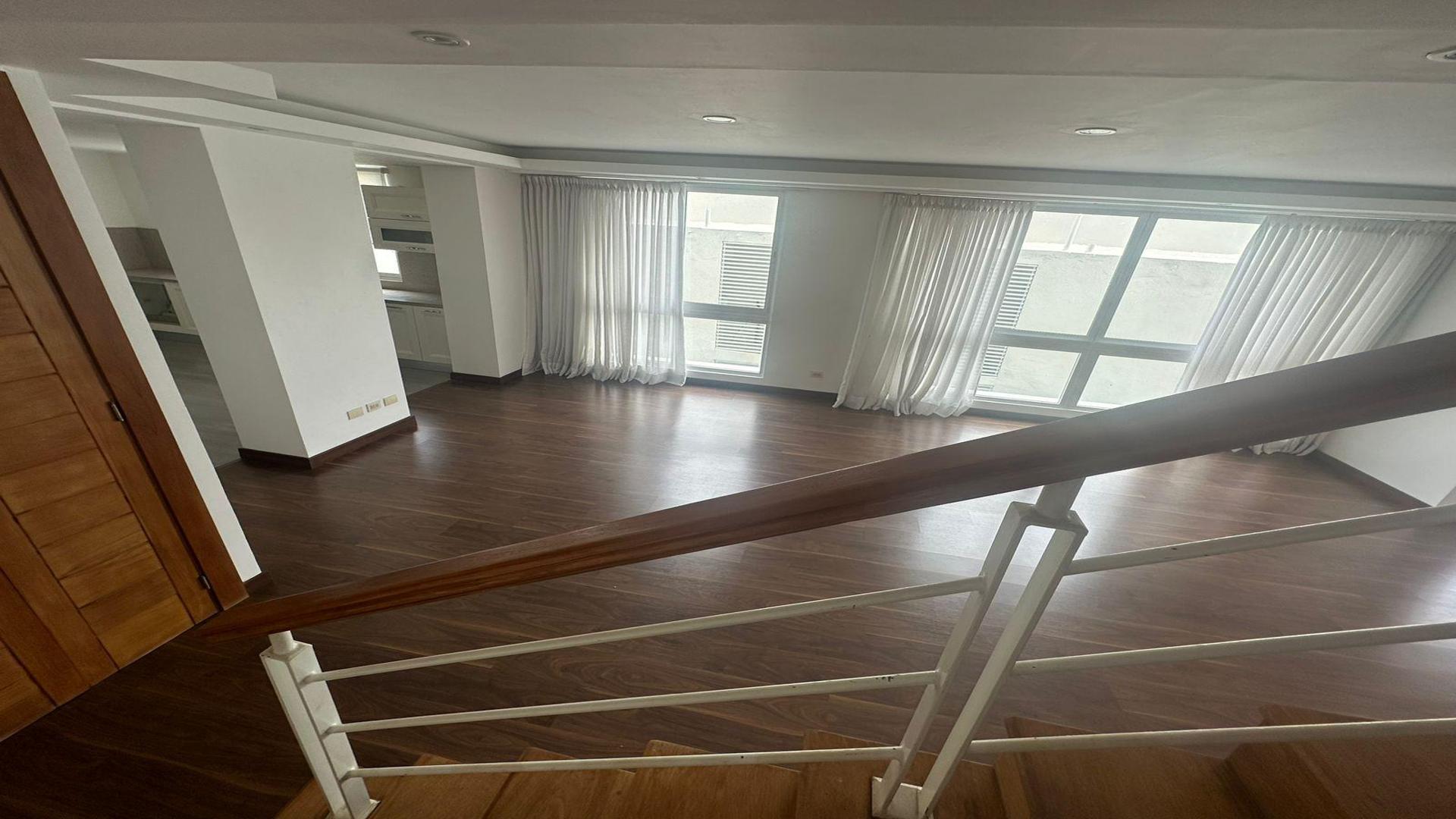 apartamentos - Apto Con Terraza en Último piso! Naco 6