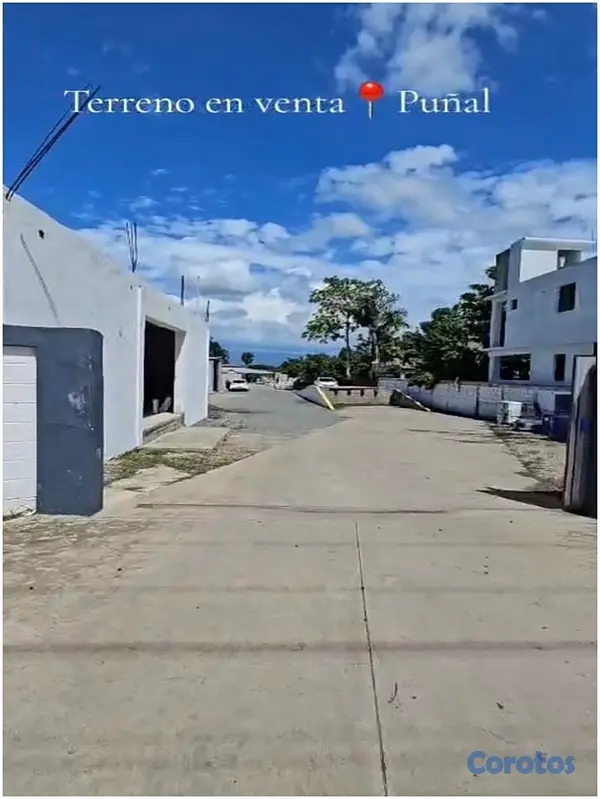 solares y terrenos - Vendo SOLAR 1,884 Mts.2, con VARIOS NEGOCIOS DENTRO en Guayabal, Puñal, Santiago 2