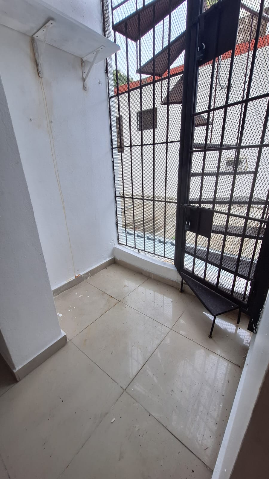 apartamentos - ALQUILO APARTAMENTO CON TERRAZA  Mirador Sur  2do 7