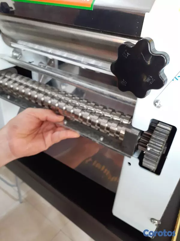 equipos profesionales - ⚙️ Máquina Laminadora / Amasadora Eléctrica  ⚙️ 2