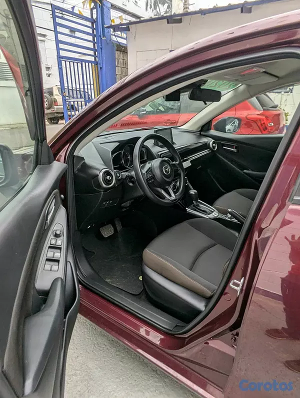 carros - MAZDA2 2020  6