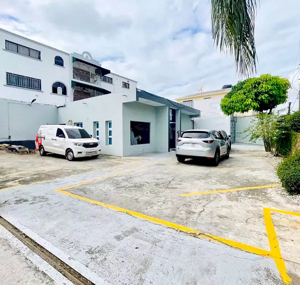 oficinas y locales comerciales - Local en Arroyo Hondo  4