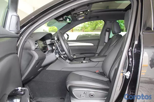 jeepetas y camionetas - Maserati Grecale GT 2026 5