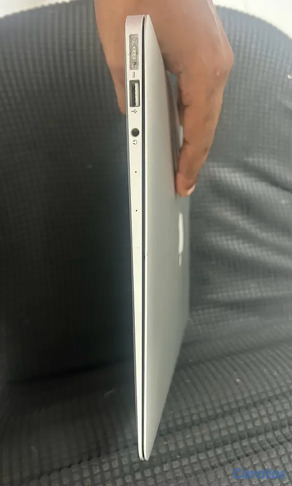 computadoras y laptops - Mackbook Air 15” 4