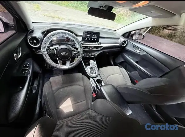 carros - Kia Forte 2020 Americano Carfax  9