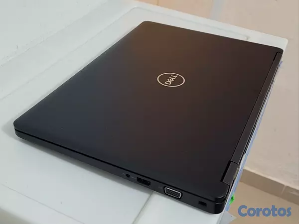 computadoras y laptops - Laptop Dell Touch 14 Pulg Core i5 7ma Gen Ram 8gb ddr4 Disco SSD 512GB FULL 3