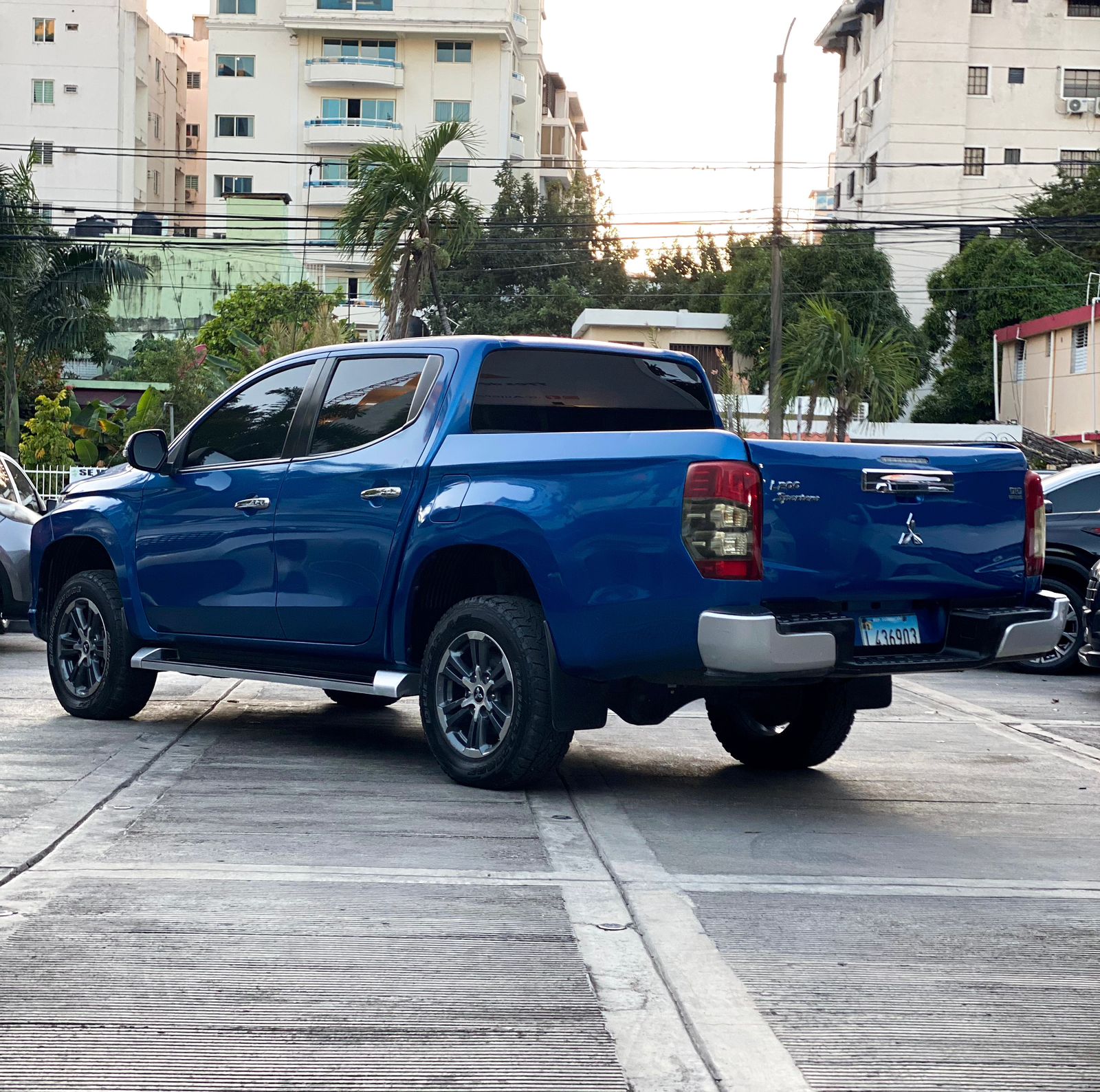 jeepetas y camionetas - Mitsubishi L200 Sportero 2022 FINANCIAMIENTO DISP. 5