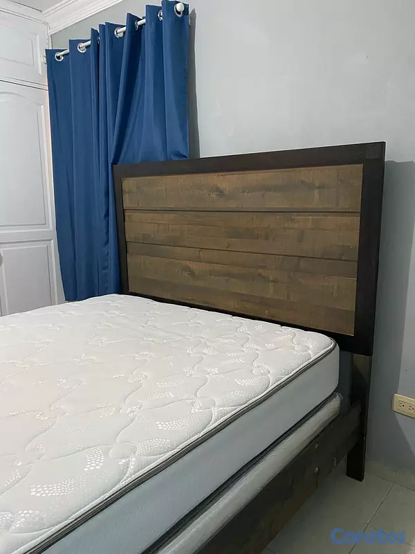 muebles y colchones - Cama Queen Size como nueva 2