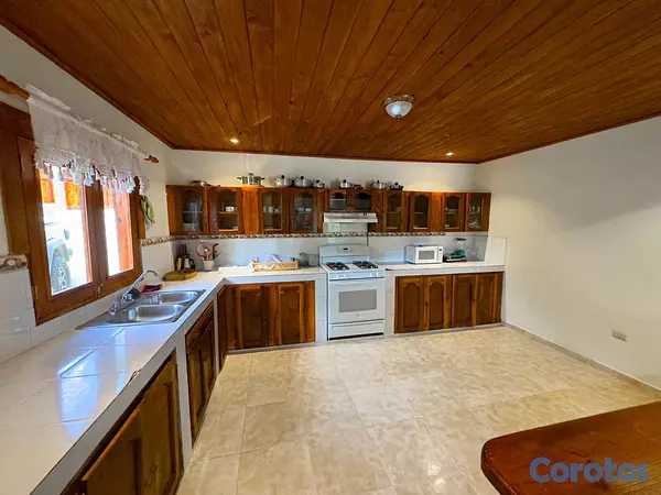 solares y terrenos - Casa/ Solar en venta en Constanza 2
