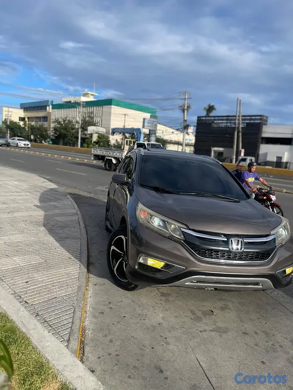 jeepetas y camionetas - Se vende honda CRV 2015 EX 4x4 AWD 3