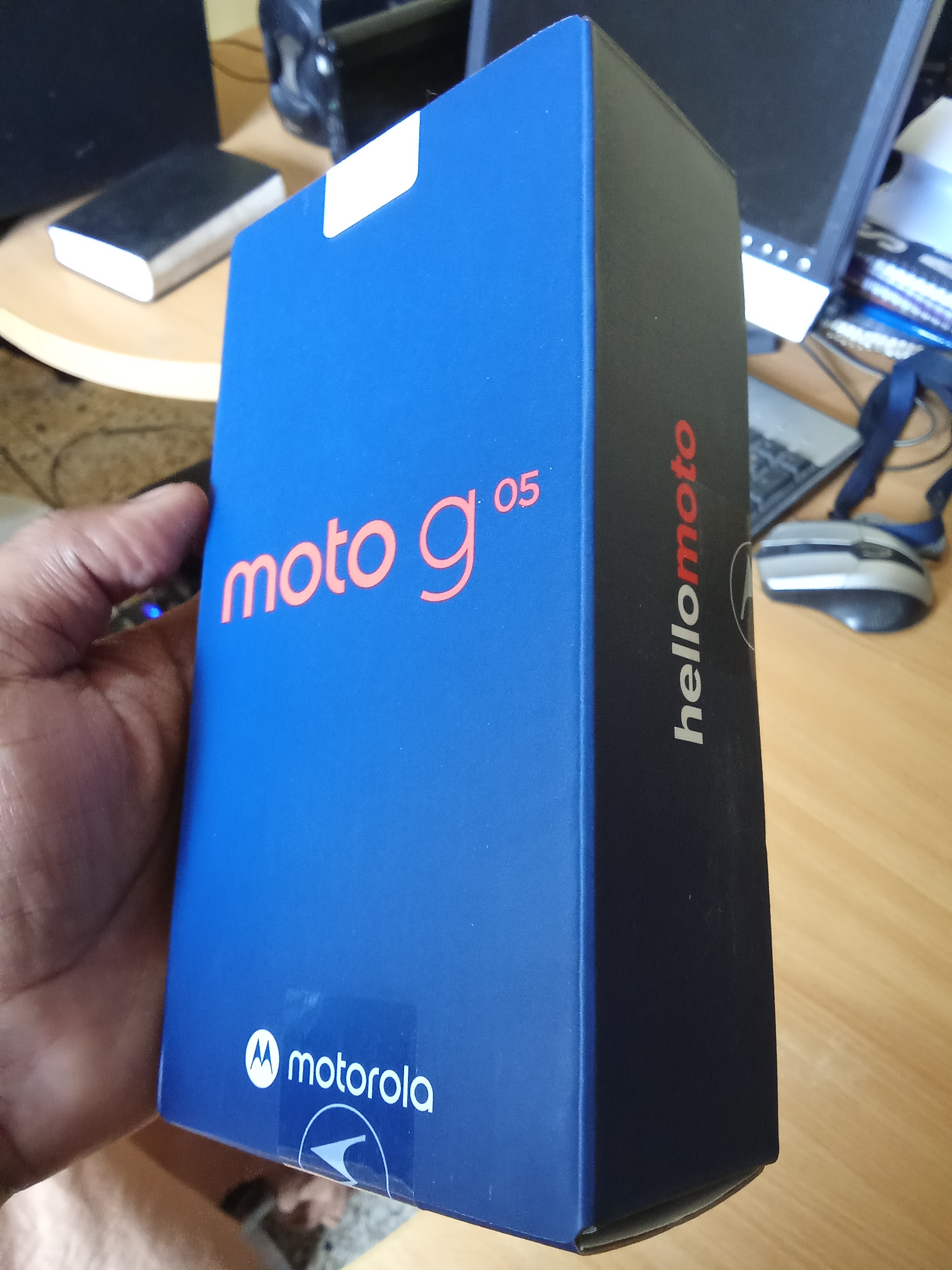 celulares y tabletas - Motorola moto g05  1