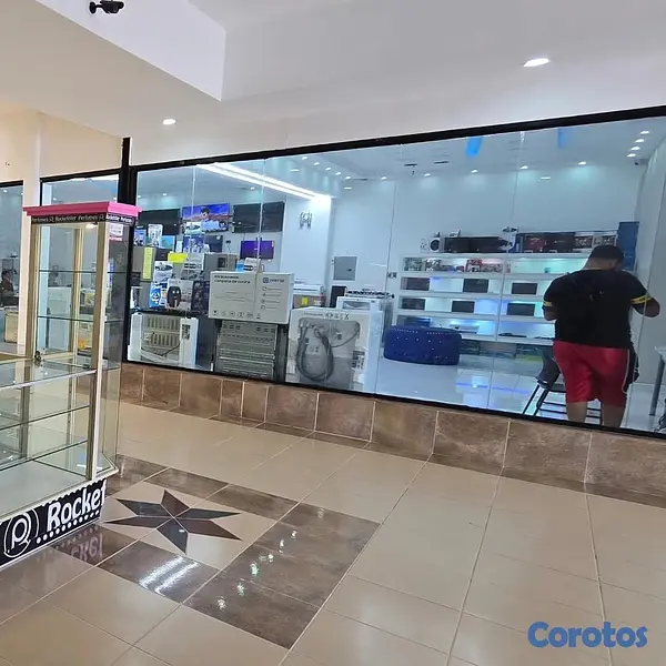 oficinas y locales comerciales - rento modulo de pasillo plaza comercial estrella sadhala  3
