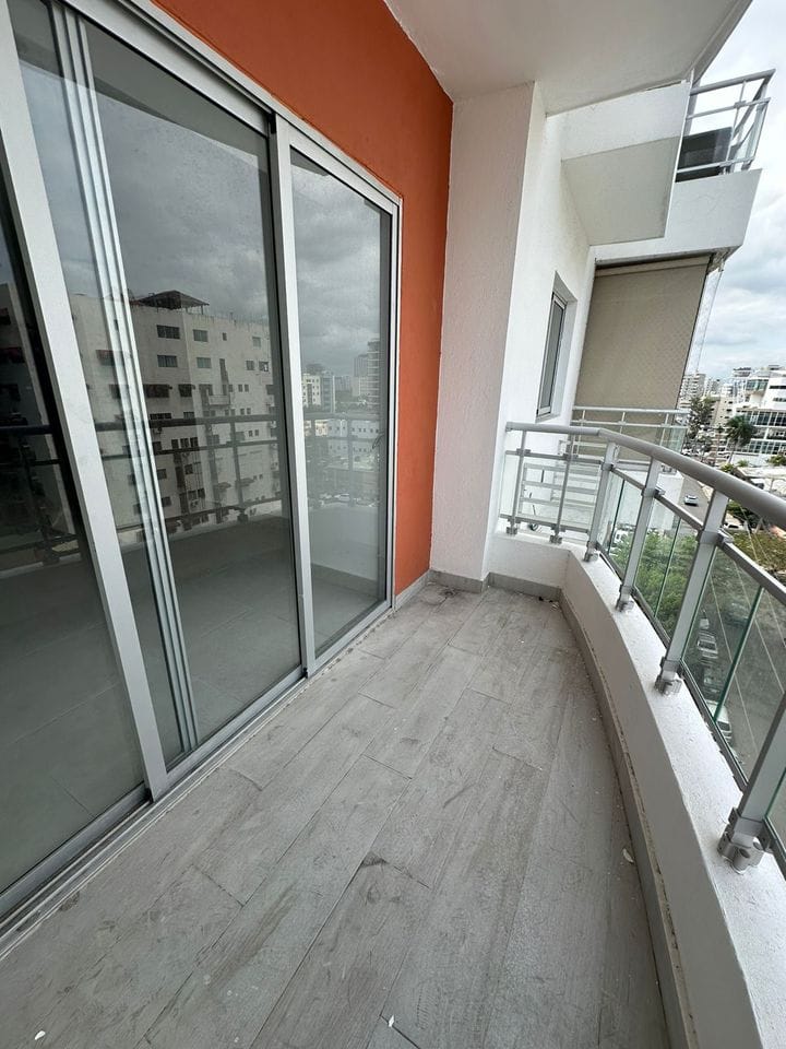 apartamentos - ¡ALQUILO Apartamento en Evaristo Morales! 3