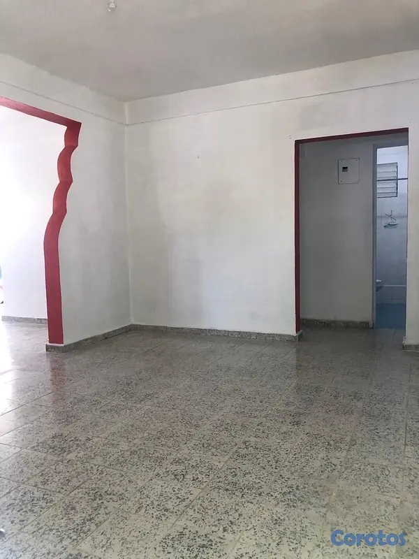 casas - 
VENDO CASA EN MOCA
NEGOCIABLE
TÍTULO AL DIA 


 10