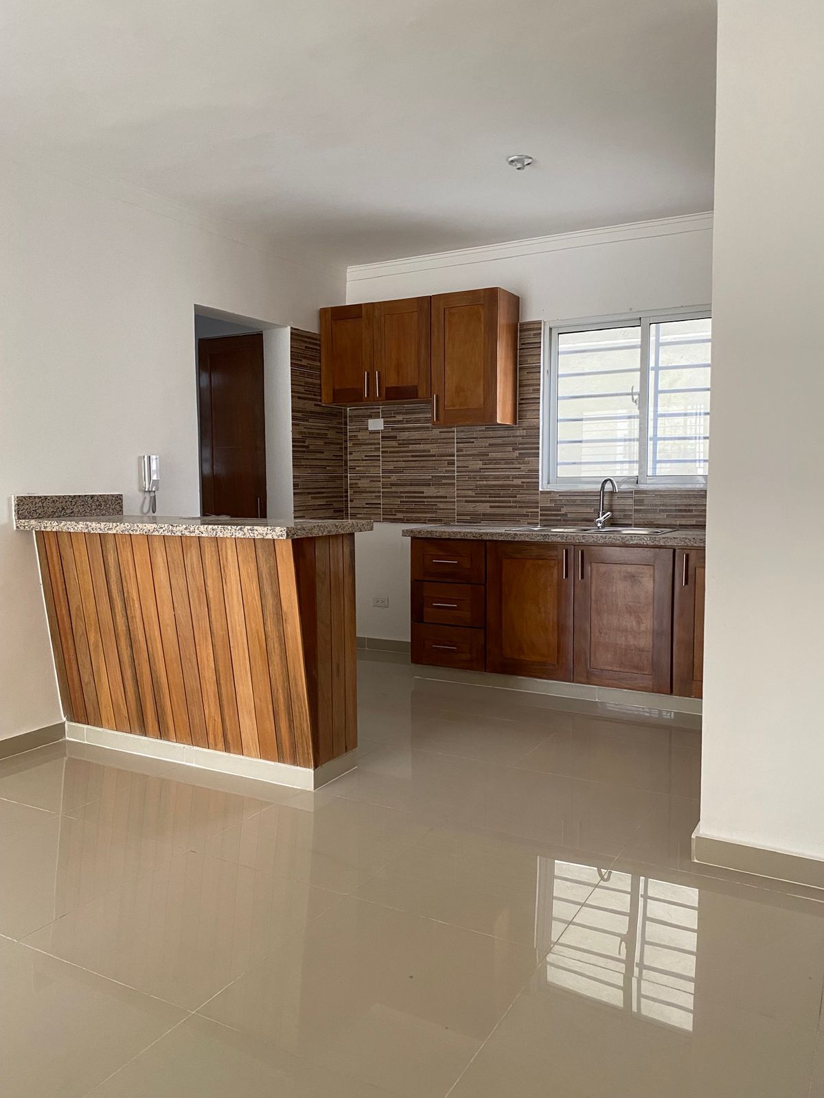 apartamentos - ALQUILO EN ALTOS DE ALAMEDA 2DO NIVEL 4