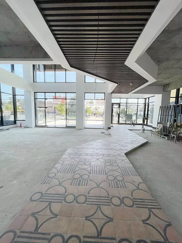 oficinas y locales comerciales - Local moderno en Bella vista  4