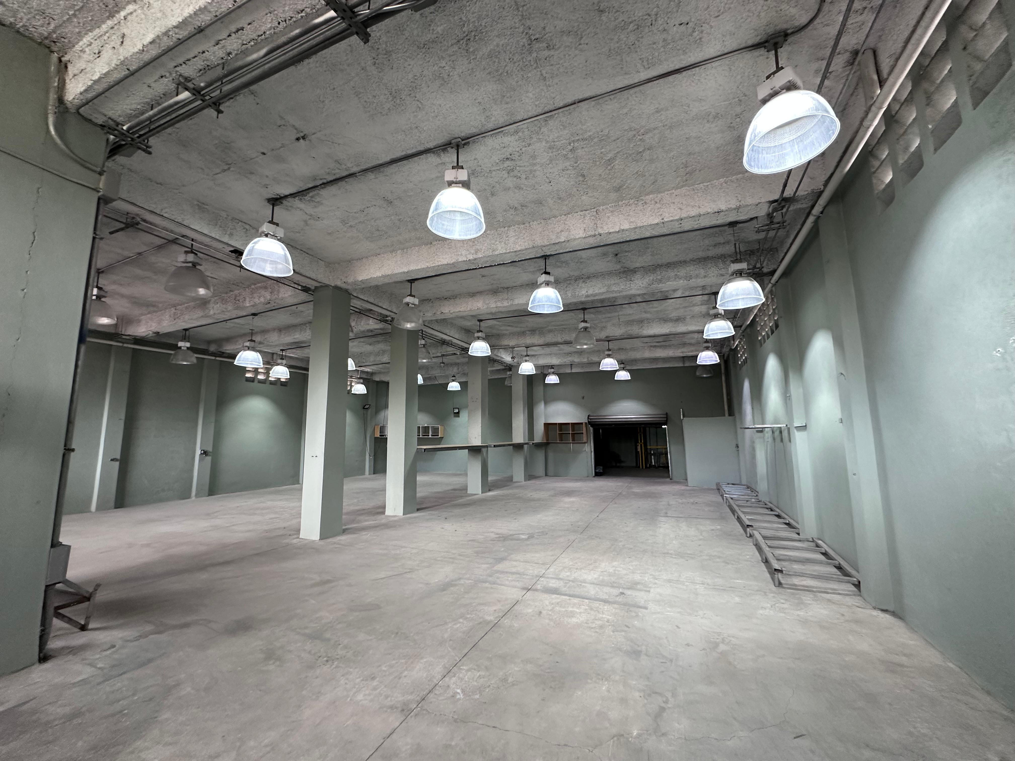 oficinas y locales comerciales - Nave comercial en alquiler en San Carlos  0