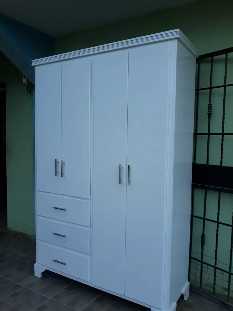 muebles y colchones - Armario ropero moderno en color blanco  1