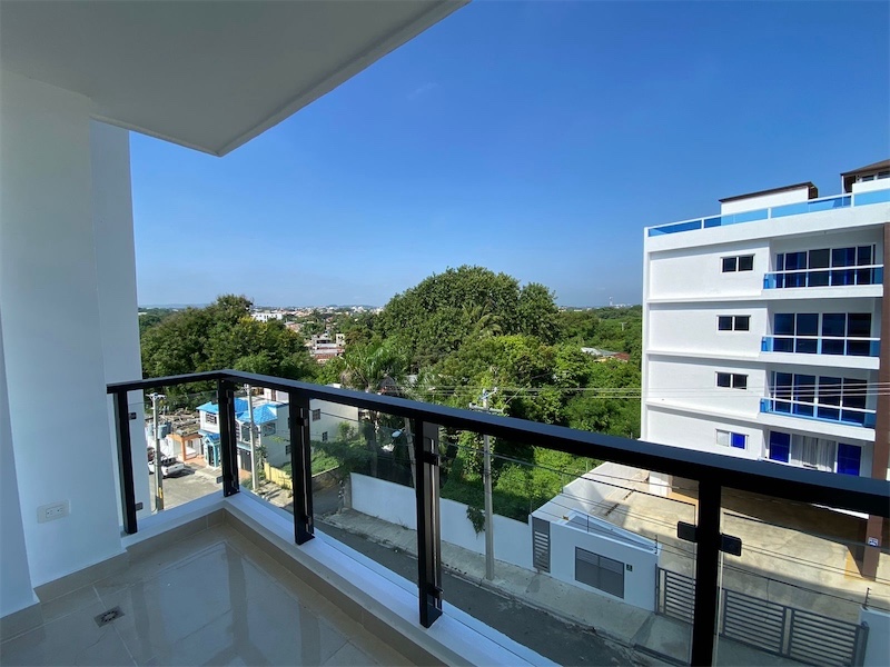 apartamentos - Apartamento en 5to Nivel en Rincon Largo 0