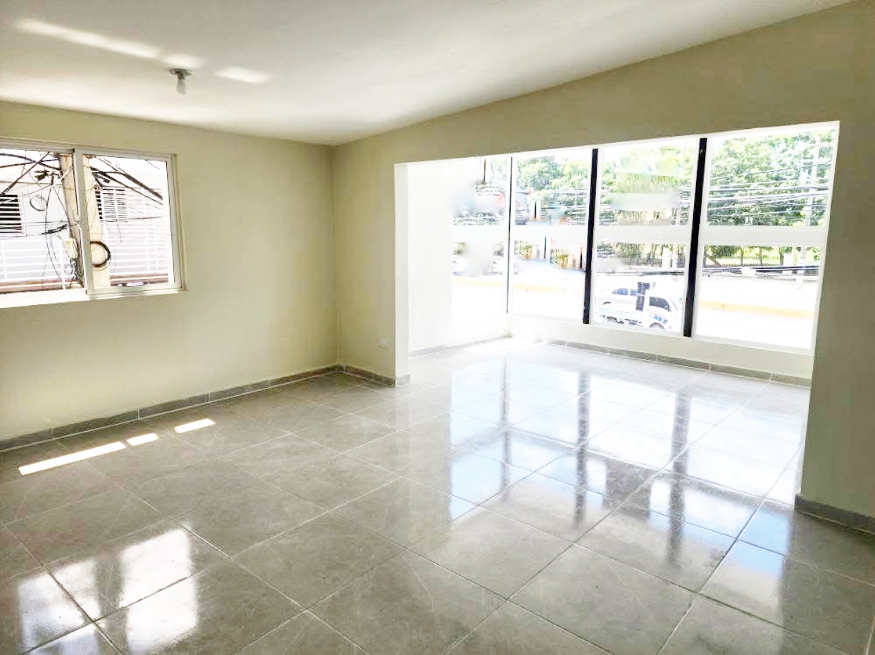 oficinas y locales comerciales - Local céntrico en ensanche la Fe  3