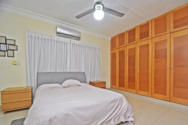 apartamentos - Venta, Apartamento de 3 Habitaciones, Renacimiento 7