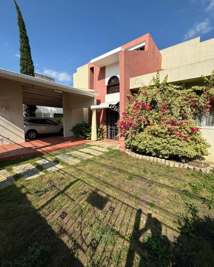 casas - Casa de 2 Niveles en Residencial Las Dianas  0