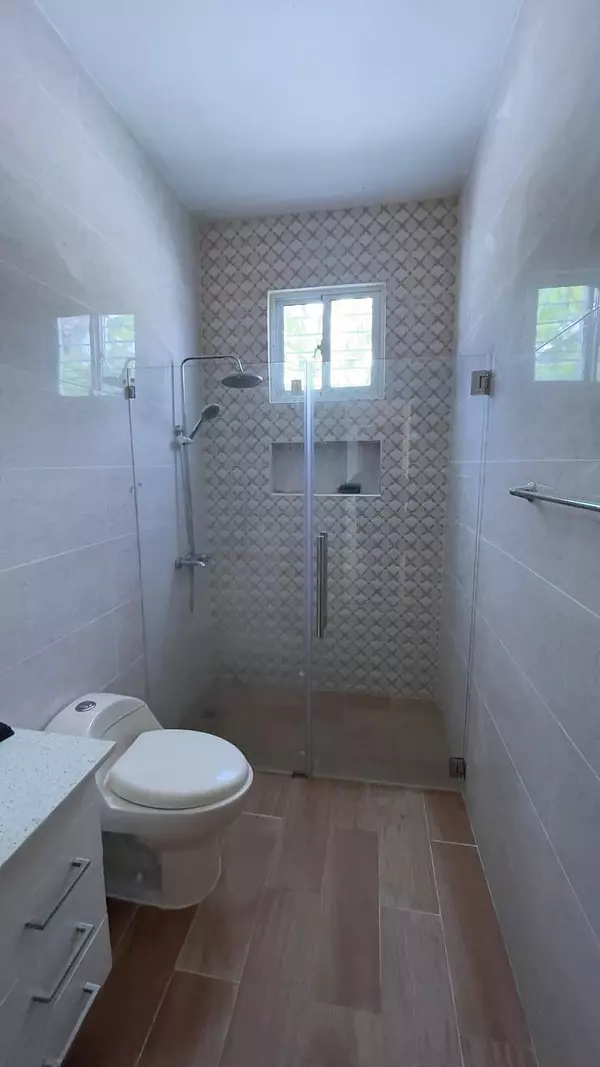 casas - Casa 190 Mts en los Llanos de Gurabo, Santiago  6