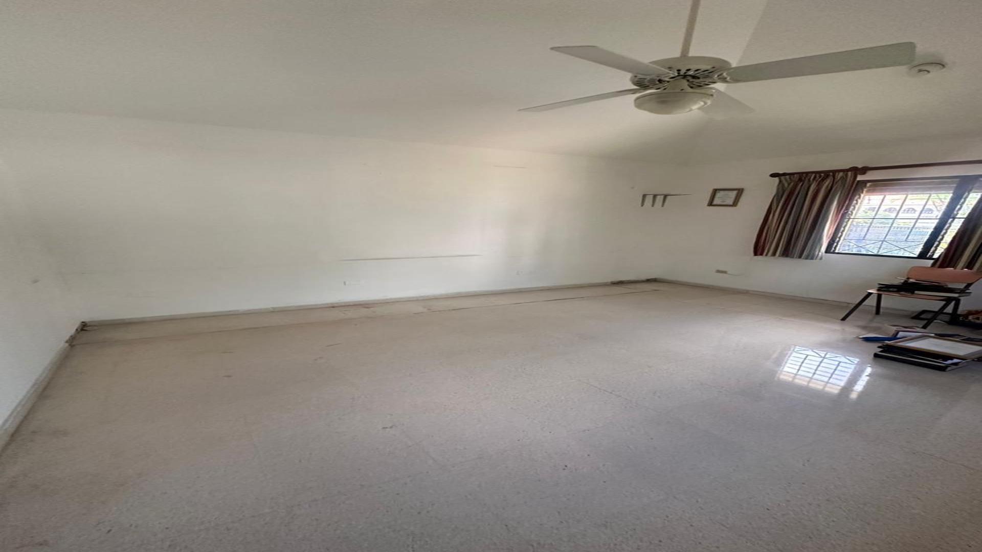 casas - Casa en venta con amplio terreno en Arroyo Hondo 9