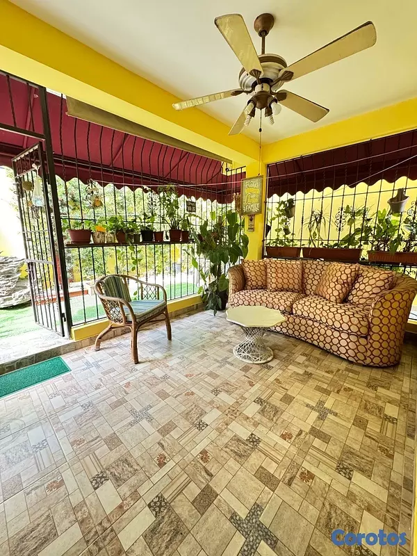 casas - venta de casa en la autopista de san Isidro brisa oriental  2