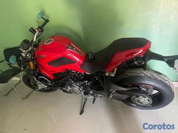 motores y pasolas - DUKATI MONSTER 1200s negociable 3