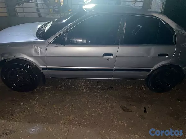 carros - Toyota Tercel año 2000 12