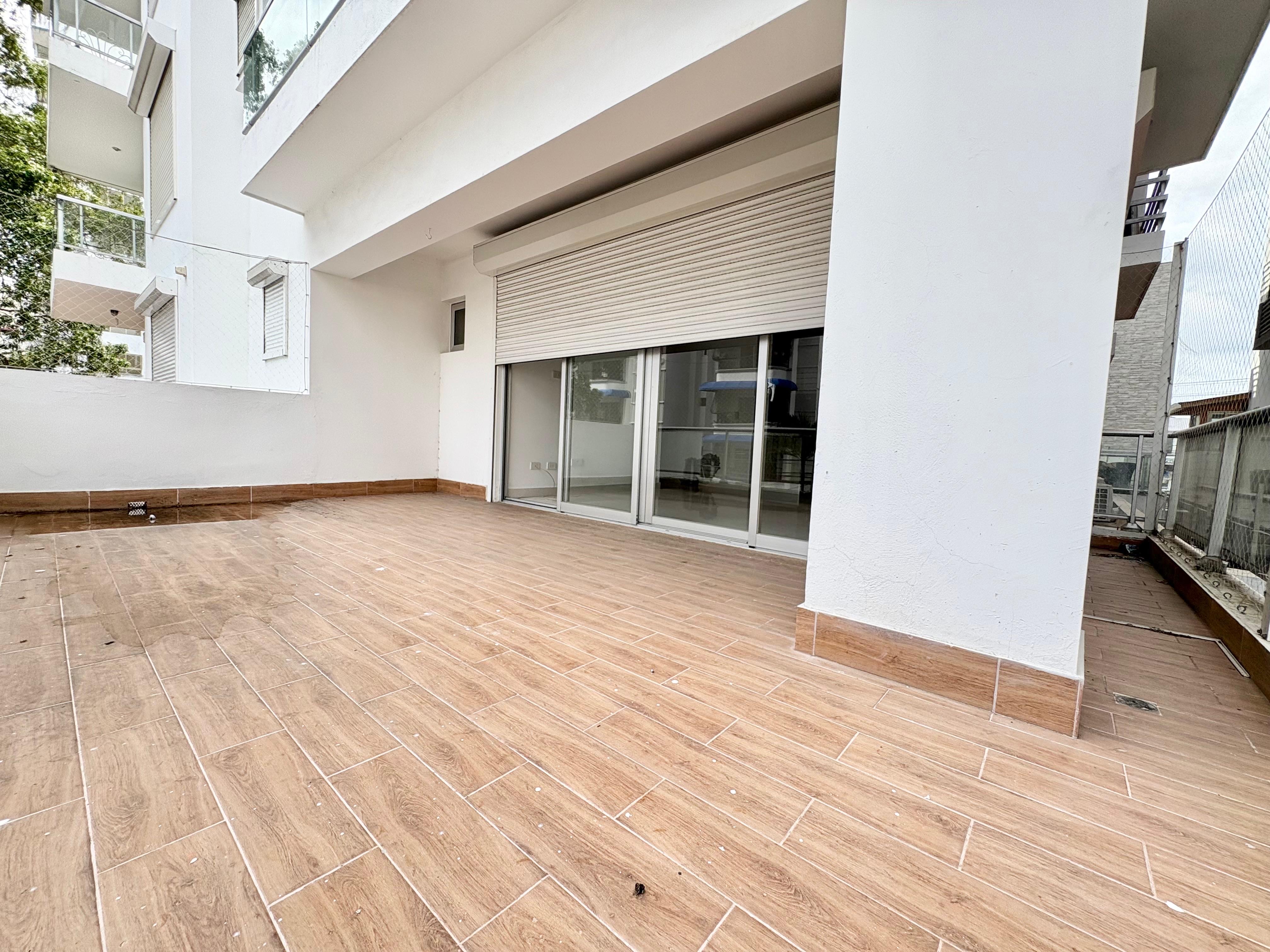 apartamentos - Apartamento con terraza en alquiler ubicado en Bella Vista  0