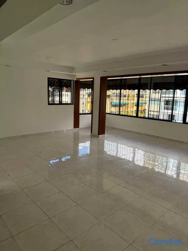 apartamentos - ✨🏢 Apartamento en Venta – Urbanización Real, Santo 1