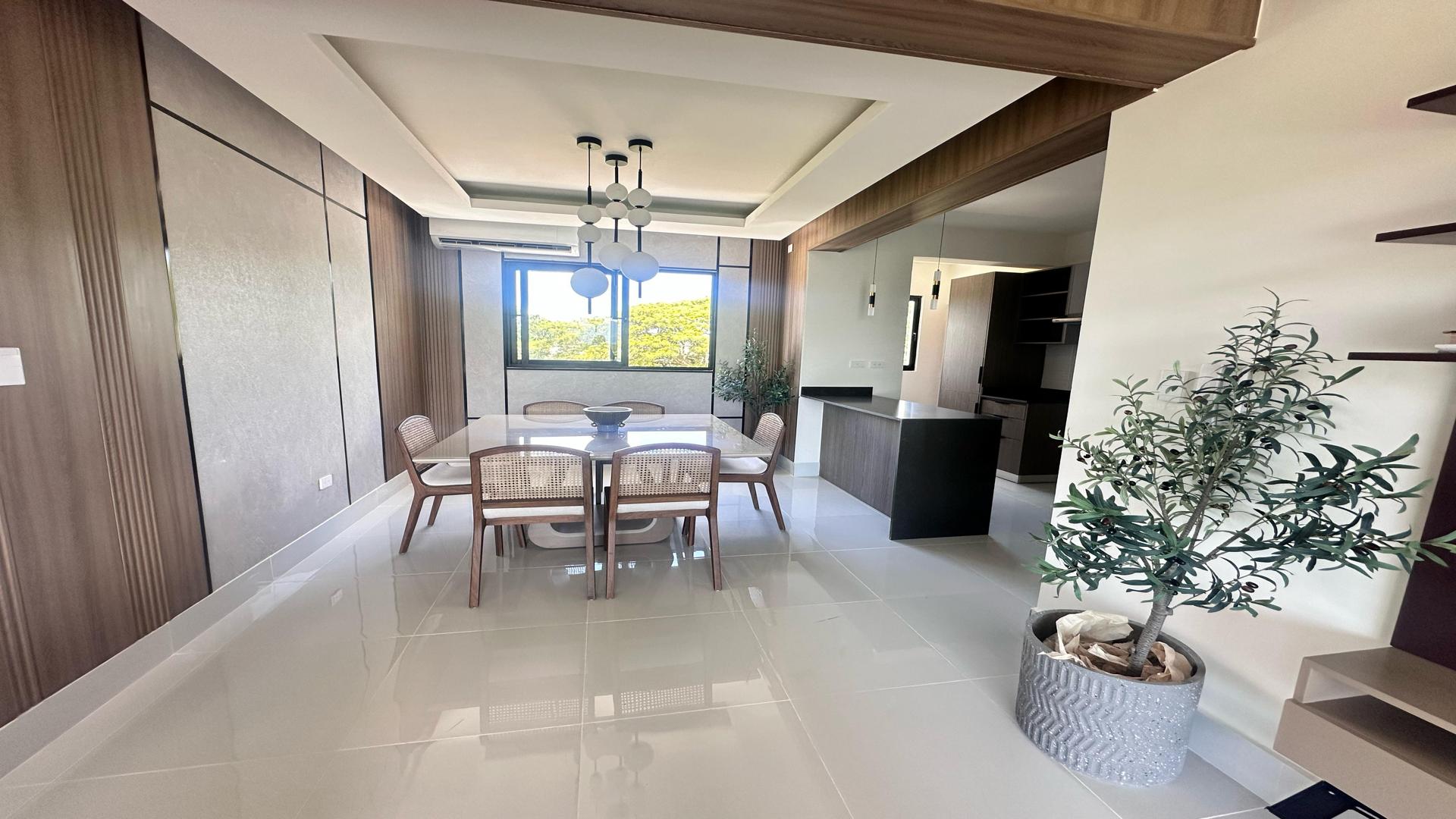 apartamentos - Apartamento de Venta-Torre con Piscina, en la Entrada de Santiago. 4
