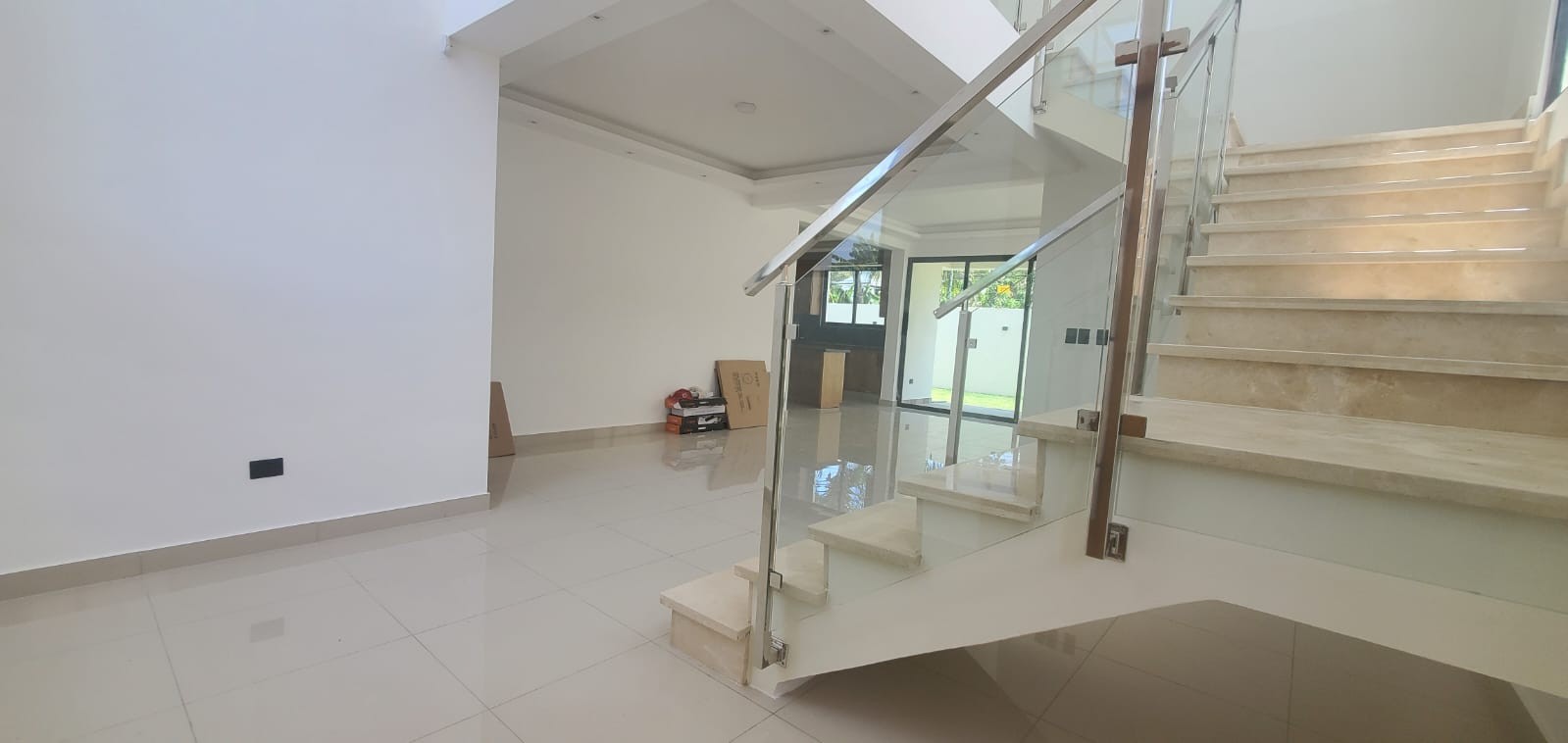 casas - Vivienda Completamente Nueva en Proyecto Cerrado, Ave. 27 de Febrero   1