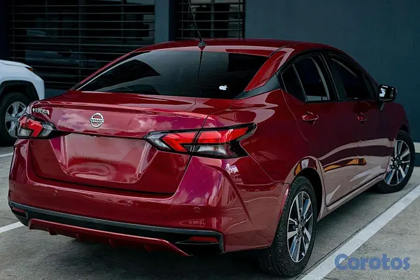carros - Nissan versa 2022 6