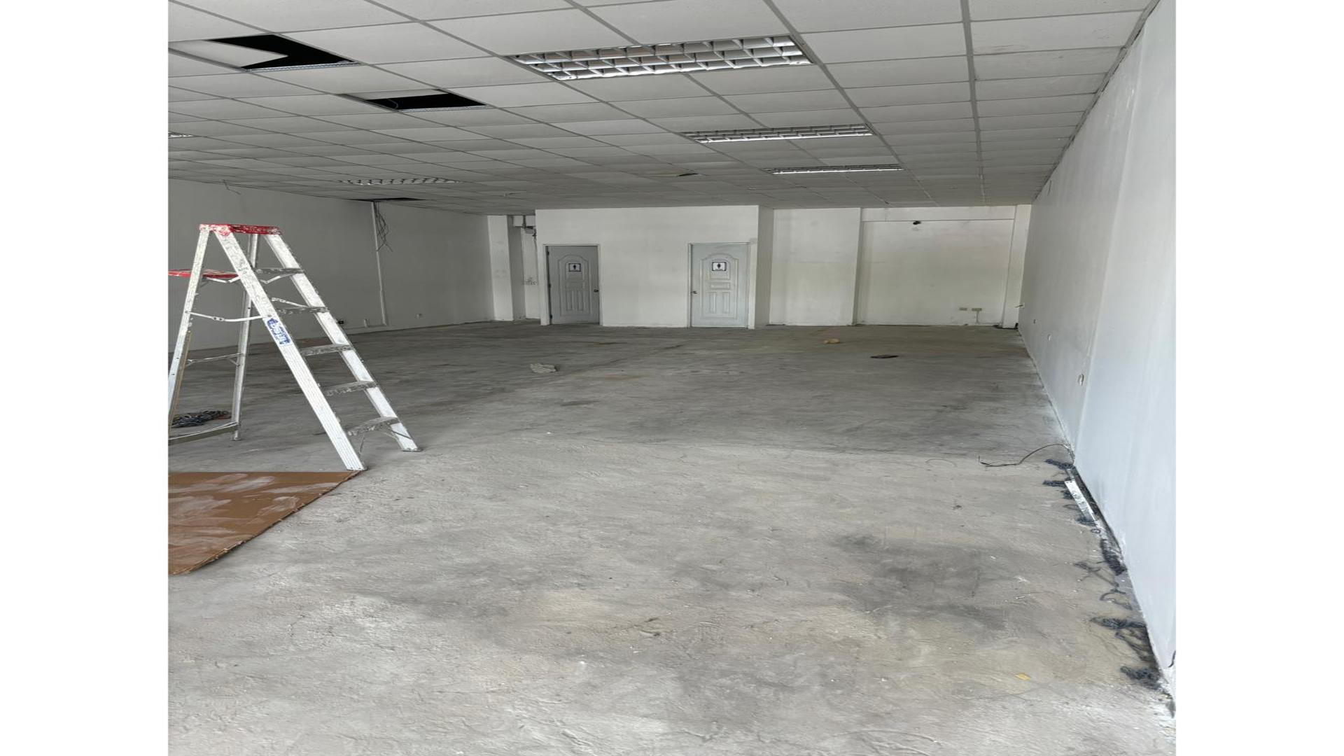 oficinas y locales comerciales - Alquiler Local Comercial Naco 1er Piso 0