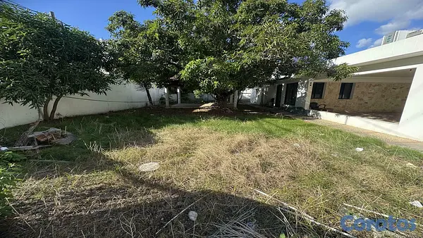 casas - Casa Comercial en Urbanización Real 5