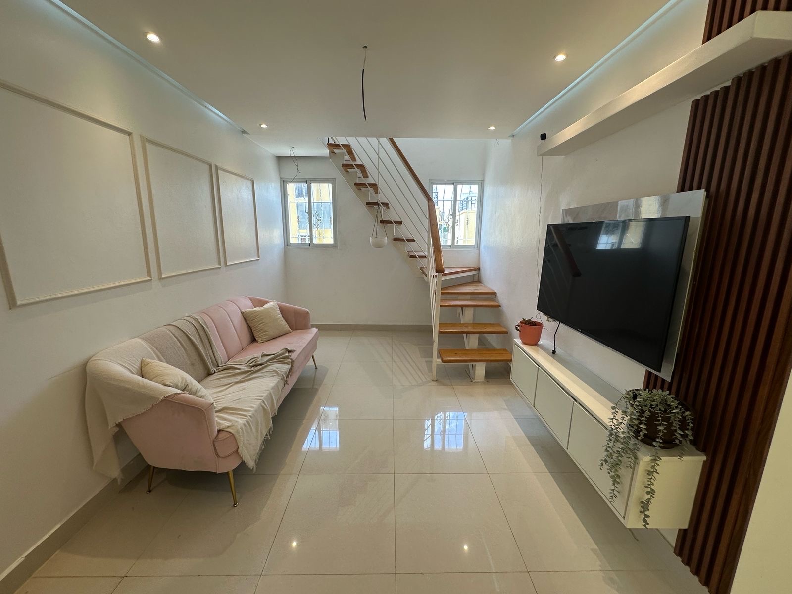 apartamentos - venta de apartamento tipo penthouse amueblado en la autopista de san isidro  1