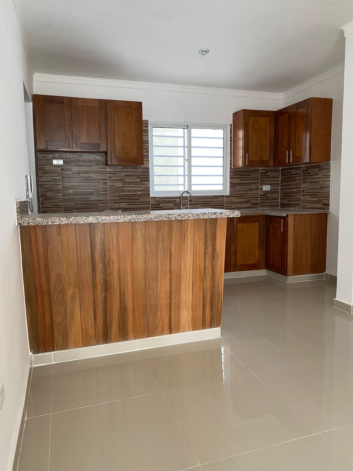 apartamentos - ALQUILO EN ALTOS DE ALAMEDA 2DO NIVEL 2