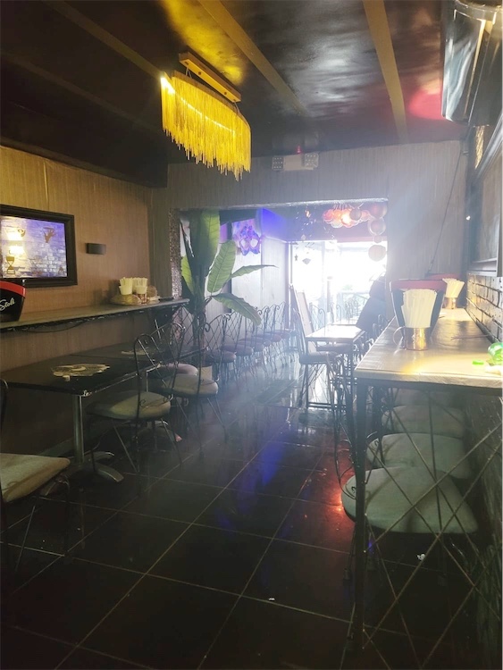 oficinas y locales comerciales - Local con terraza en Piantini 4