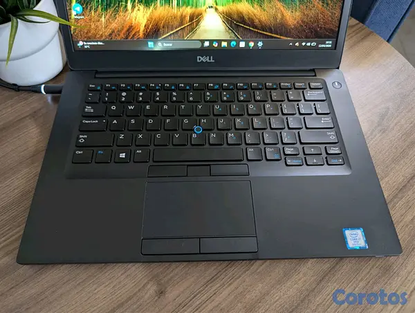 computadoras y laptops - Computadora DELL    i7  8