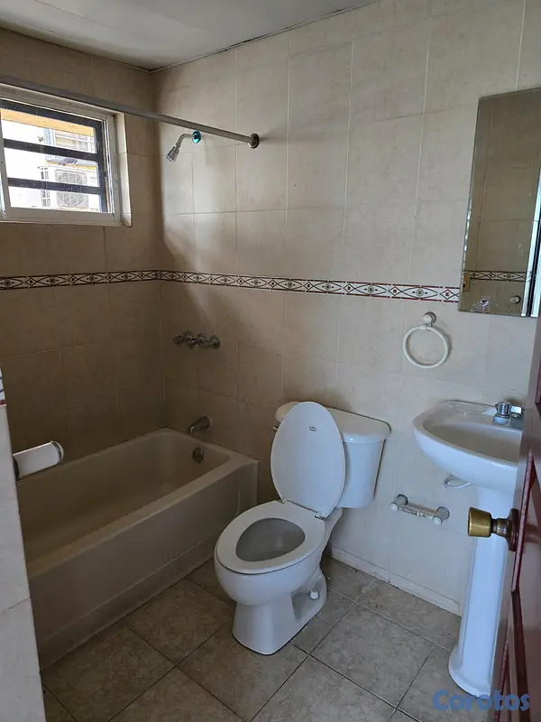 apartamentos - Alquila apartamento 3er piso Residencial Mar Carib 2