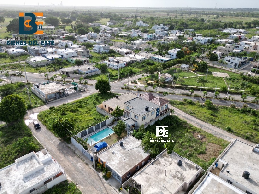 solares y terrenos - SOLAR CON 240 Metros en Residencial NAIME 3. 
Cerca de la Ave, Principal 4
